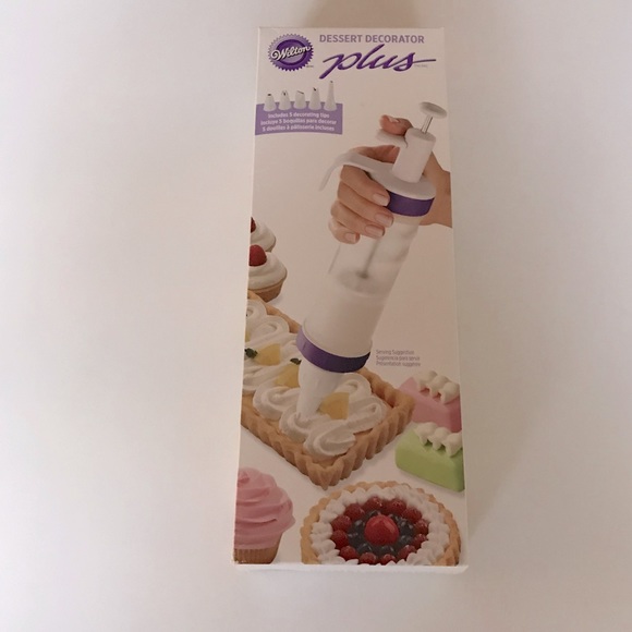 NIB ! WILTON Dessert Decorator PLUS - Picture 3 of 9
